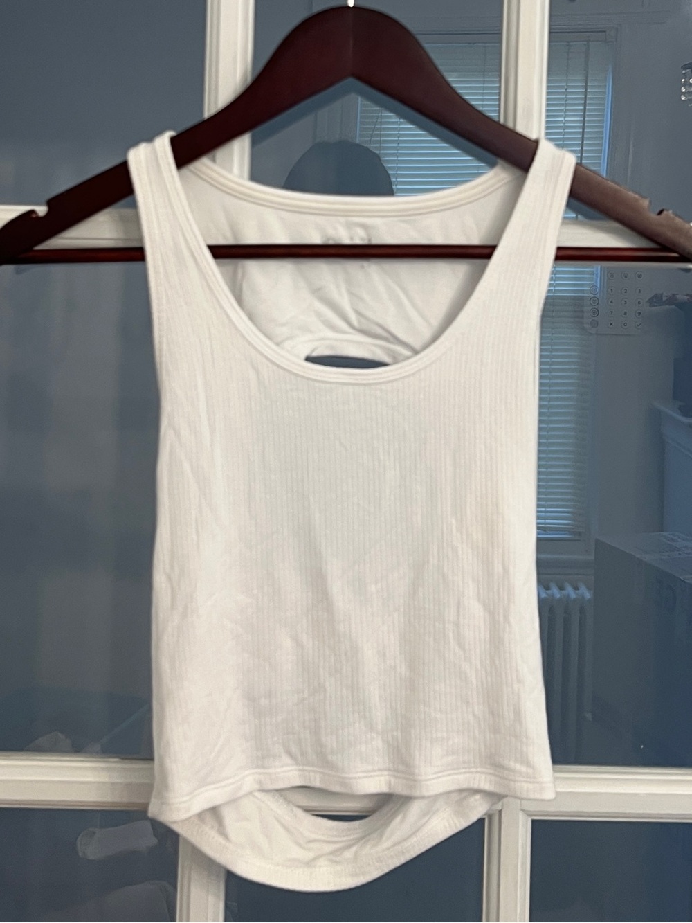 OFFLINE BY AERIE Women’s White Ribbed Open Back Twist Tank Top Built In Bra S